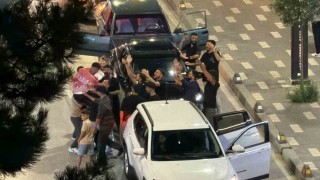 Boluda asker uğurlama konvoyunda trafiği kapatıp meşale yaktılar