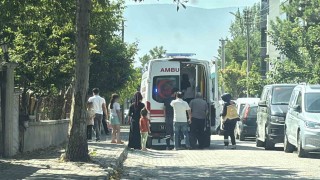 Boluda genç kız balkondan düştü