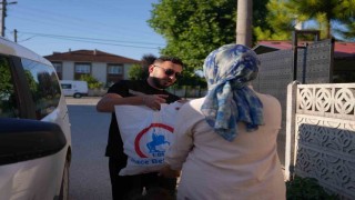 Bu bahçede yetiştirilen ürünler ihtiyaç sahiplerine gönderiliyor