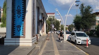 Bunaltıcı sıcaklara karşı Munzur Dağlarında kartopu keyfi