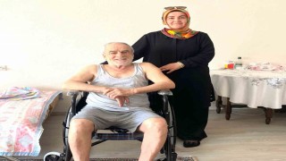 Burhaniyede kadın muhtar Yasemin Kozan ihtiyaç sahipleri için seferber oldu