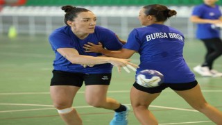 Bursa Büyükşehir Belediyespor Kadın Hentbol Takımında kadro yapılanmasını tamamladı