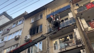 Bursada korkutan yangın...Mahalleli sokağa döküldü