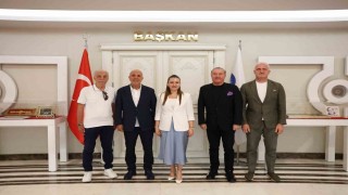 Büşra Özdemir, Alanyaspor yönetimini ağırladı