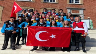 BUÜ Halk Oyunları Topluluğu Belçikada Türkiyeyi temsil etti