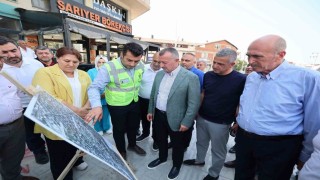 Büyükakın Çayırovada projeleri yerinde inceledi, esnafla buluştu