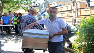 Büyükşehirden Gündoğmuş ve İbradılı arıcılara bereket kovanı