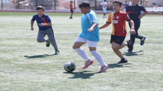 Camiler arası futbol turnuvasında ilk düdük çaldı