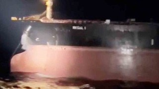 Çanakkale Boğazında makine arızası nedeniyle sürüklenen tanker kurtarıldı
