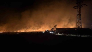 Çanakkalede otluk alanda çıkan yangın söndürüldü