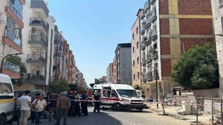 Çatıdan atlayan şahıs ağır yaralandı