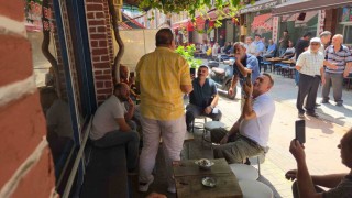 Çay ocağında kemençe resitali