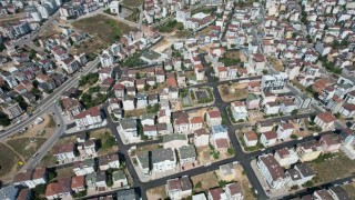 Çayırovada Özgürlük Mahallesine 4 bin ton asfalt serildi
