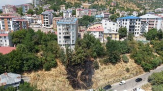 Çocukların torpil oyunu yangınla sonuçlandı: İtfaiye büyümeden söndürdü