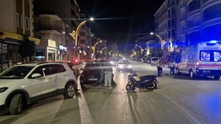 Çorumda otomobil ile motosiklet çarpıştı: 1 yaralı
