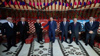 Cumhurbaşkanı Erdoğan: Türkler, Kürtler, Araplar olarak kardeşçe kucaklaşmamızı engelleyemezsiniz