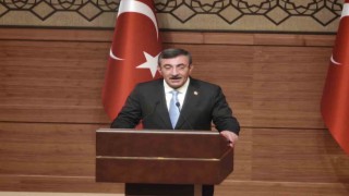 Cumhurbaşkanı Yardımcısı Yılmaz: İsimlerimiz farklı olabilir ama hepimizin soyadı Türkiye Cumhuriyetidir