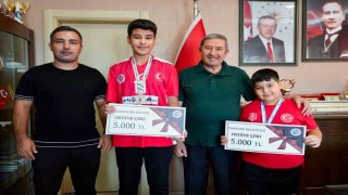 Darendeli genç sporcuların başarısı gururlandırdı