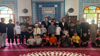 Demirözü Kaymakamı Ahat, yaz Kuran kurslarını ziyaret etti