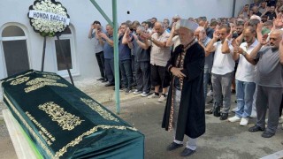 Denizde boğulan 17 yaşındaki çocuk toprağa verildi