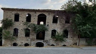 Denizli Büyükşehir Beledisi tarihi Tavas Taş Hana sahip çıkıyor