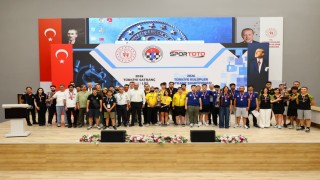 Denizlide gerçekleştirilen Satranç İkinci Ligi finalinde şampiyonlar belli oldu