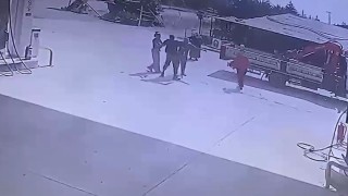 Denizlide silah zoruyla genç kızın kaçırılma anlarına ait görüntüler ortaya çıktı