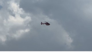 Derecikten Yüksekovaya helikopter ambulansla pnömoni hastası nakli