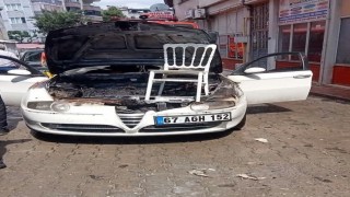 Devrekte yanan araca itfaiye yetişti
