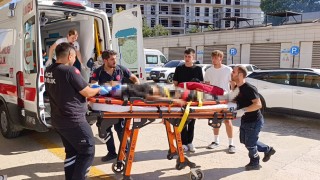 Devrilen traktörün altında kalan sürücü hayatını kaybetti