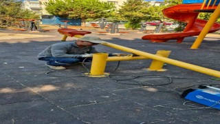 Didim Belediyesinden parklarda yenileme çalışması