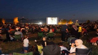 Düzcede açık hava sinema akşamları başladı
