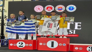 Düzceli karateciler Gemlikte zirveye çıktı
