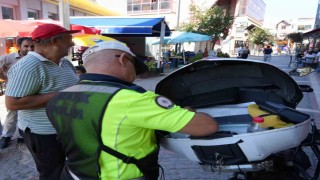 Edirnede motosiklet denetimi: Yayaların alanına giren sürücülere ceza