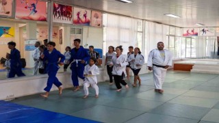 Efeler Belediyesi kursları devam ediyor