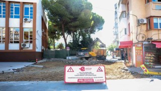 Efelerde adliye yanında yol yenileme çalışması başladı