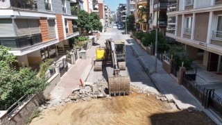 Efelerde yıpranan yollar yenileniyor