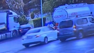 Elazığda tırın çarptığı otomobil sürüklendi: O anlar kameraya yansıdı