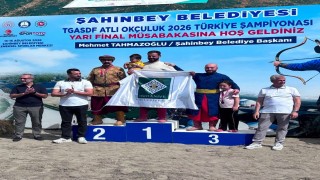 Elazığlı atlı okçular Gaziantepte zirveyi fethetti