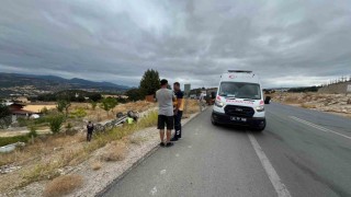 Emet-Hisarcık yolunda traktör ile hafif ticari araç çarpıştı: 2 yaralı