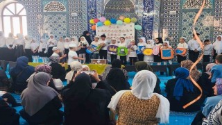 Emette Yaz Kuran kurslarında mezuniyet coşkusu