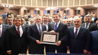 Enerji ve Tabii Kaynaklar Bakanı Alparslan Bayraktar BTSO Meclisinin konuğu oldu