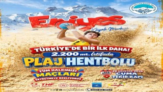 Erciyeste 2 bin 200 metrede plaj hentbolu