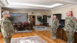 Erzincan 3üncü Ordu Komutanlığında devir teslim töreni gerçekleştirildi