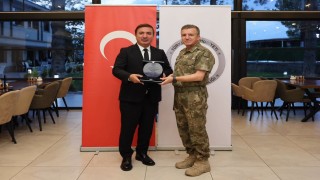 Erzincanda 3. Ordu Komutanı ve İl Jandarma Komutanı için veda programı düzenlendi