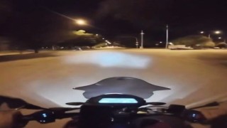 Erzincanda iki motosikletin çarpışma anı kask kamerasına yansıdı