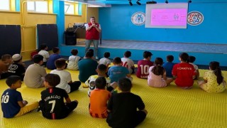 Erzincanda öğrencilere Kızılaycılık eğitimi verildi
