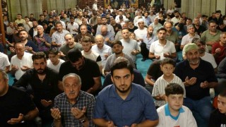 Erzurumda Mevlid Kandilinde camiler doldu taştı