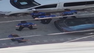Esenyurtta bıçakla vatandaşları tehdit edip, korku dolu anlar yaşattı
