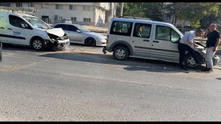 Eskişehirde 4 aracın karıştığı zincirleme kaza: 2 yaralı
